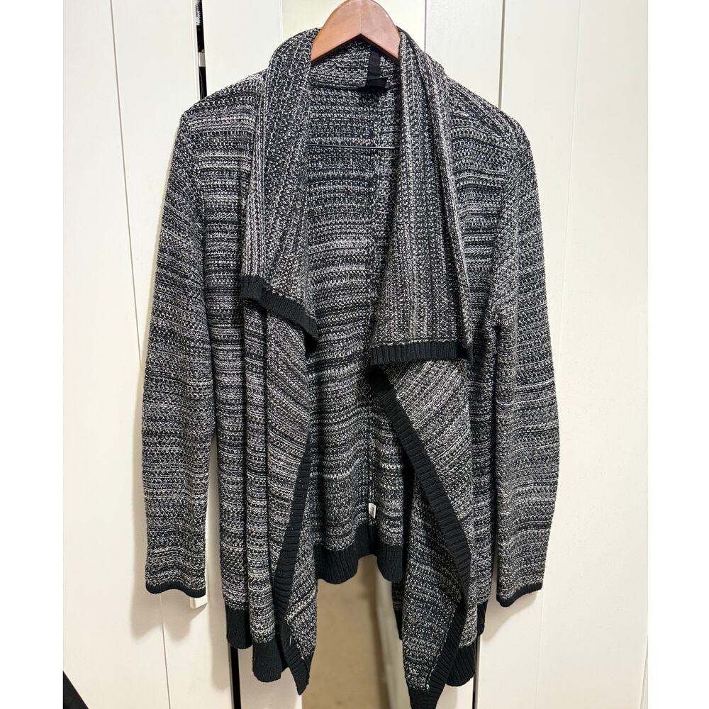 Ann Taylor Women’s M Black White Open Front Drape Cardigan Soft‎ Knit Sweater